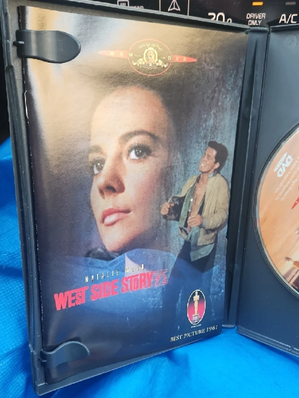 π3/$25π West Side Story DVD - Picture 4 of 6